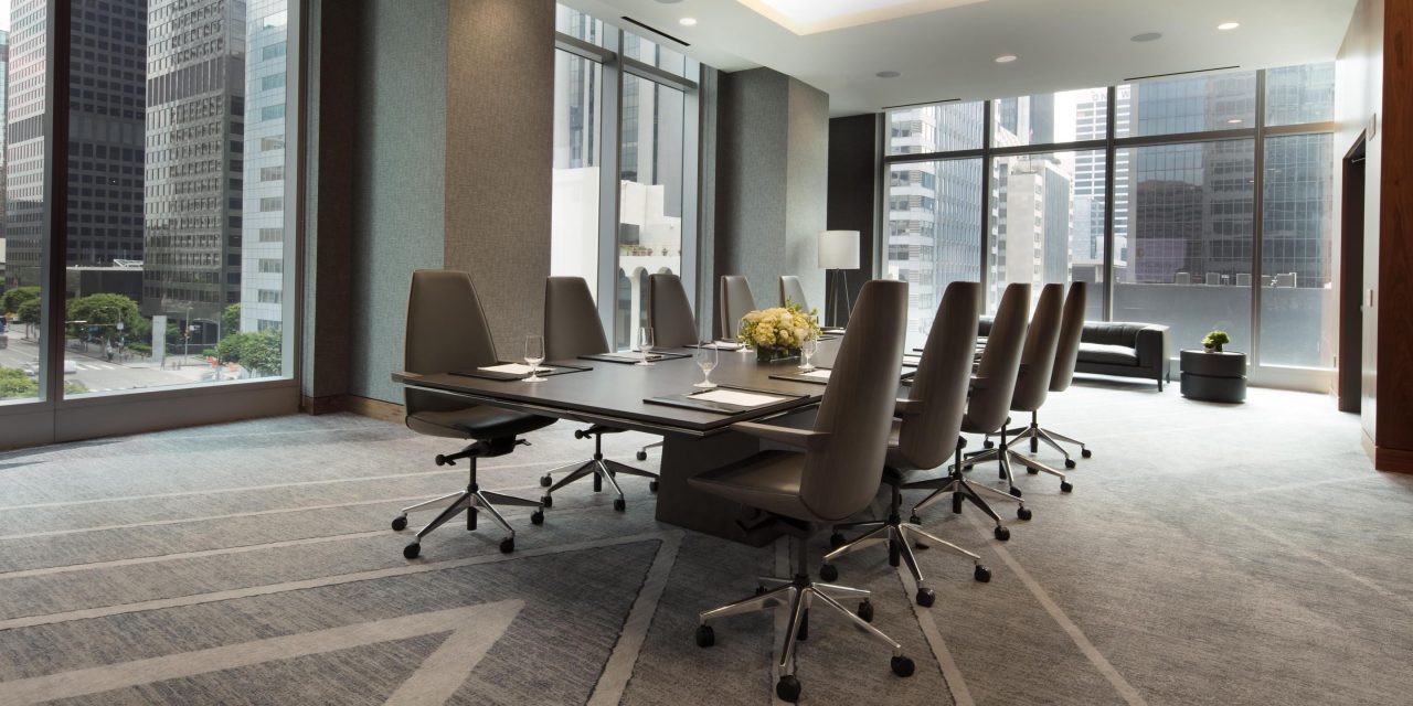 Alarwool - custom woven carpets - meeting room
