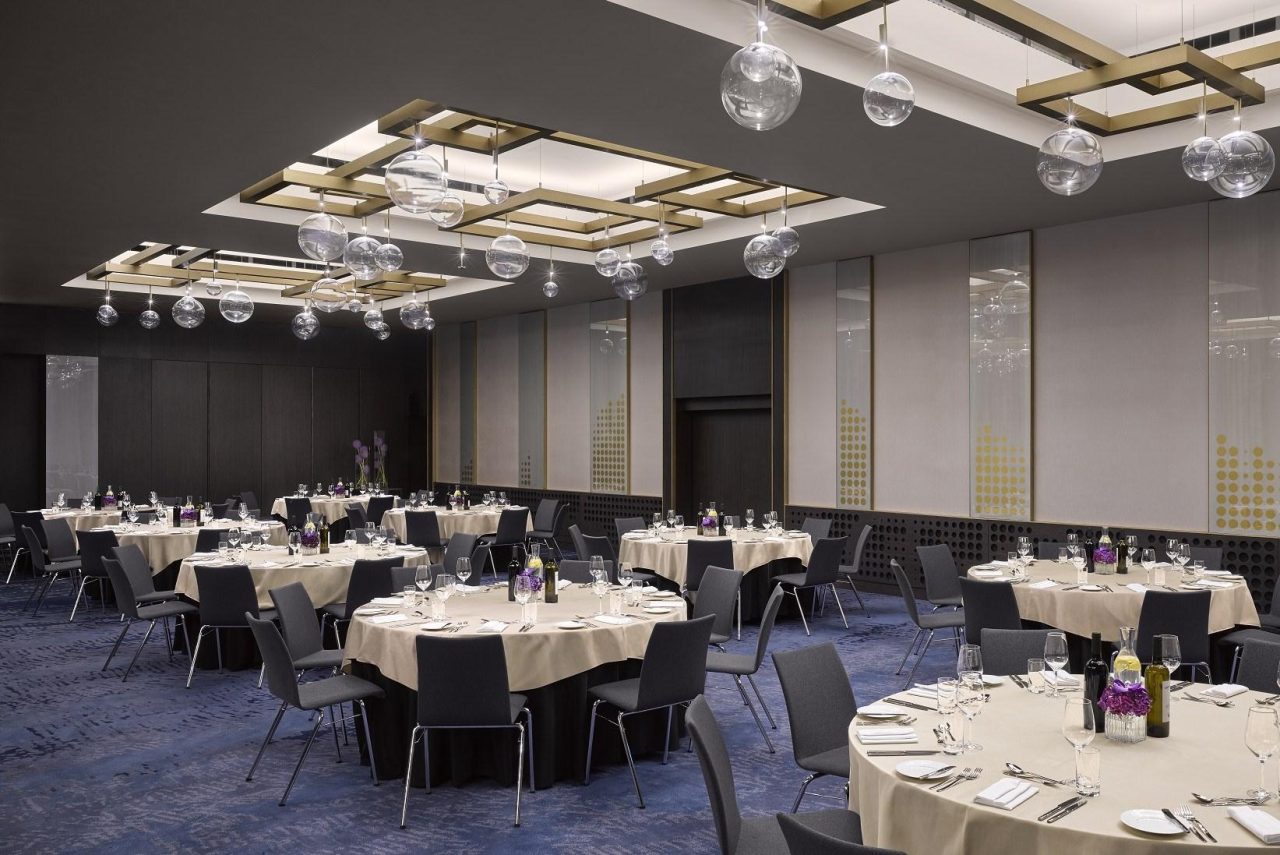 Alarwool - custom woven carpets - banquet room