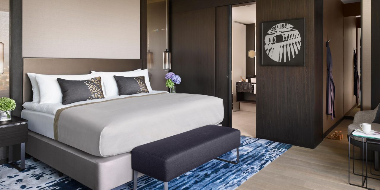 Alarwool - custom woven carpets - king room 4