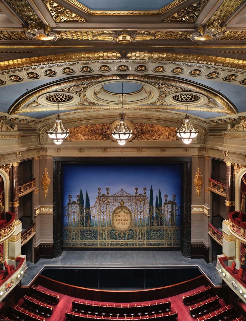 THEATRE ROYAL DRURY LANE, LONDON 15 Alarwool - custom woven carpets - 1425 n196 htweb 1