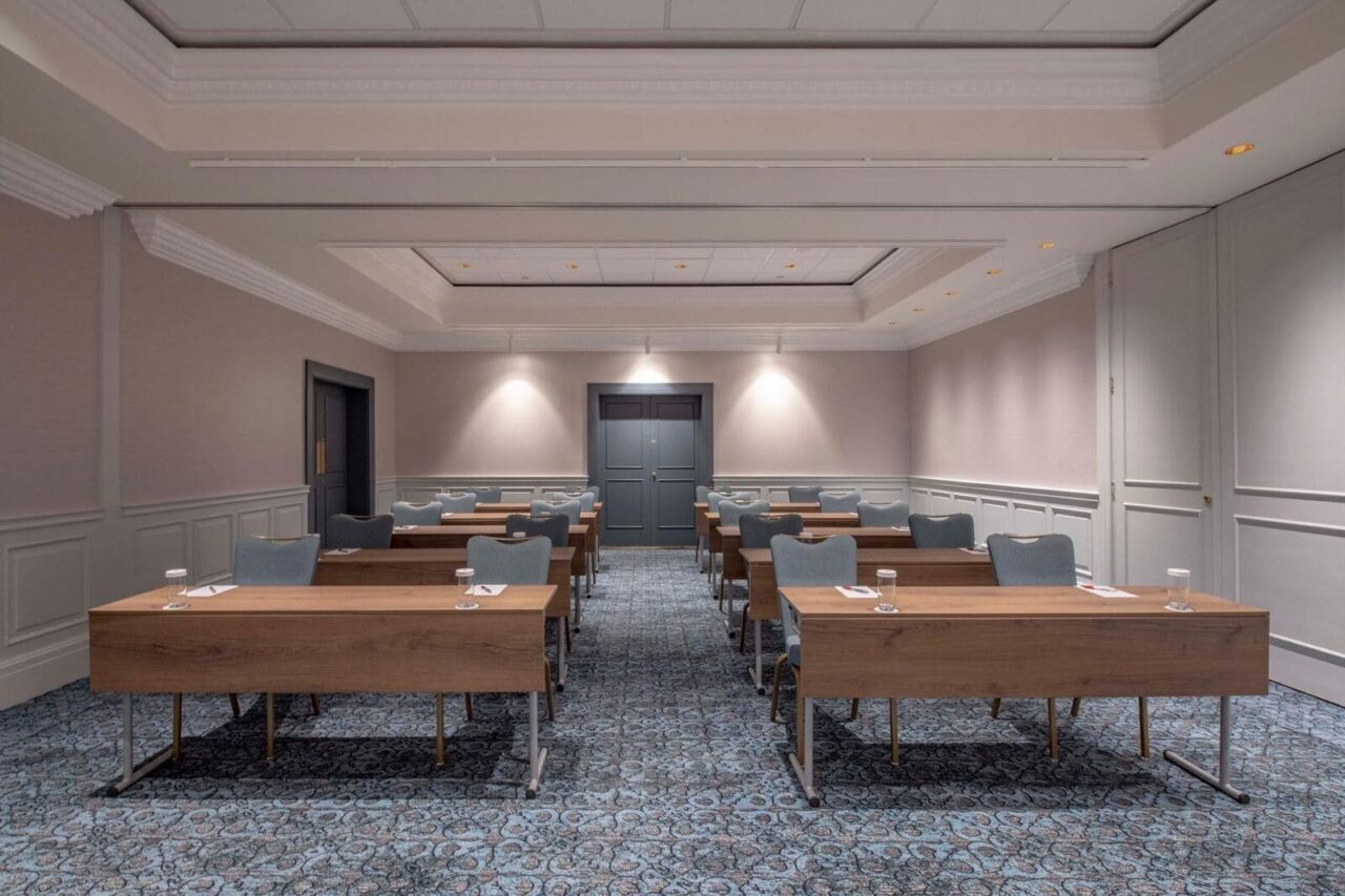 Alarwool - custom woven carpets - courtyard marriot tbilisi meeting room 07