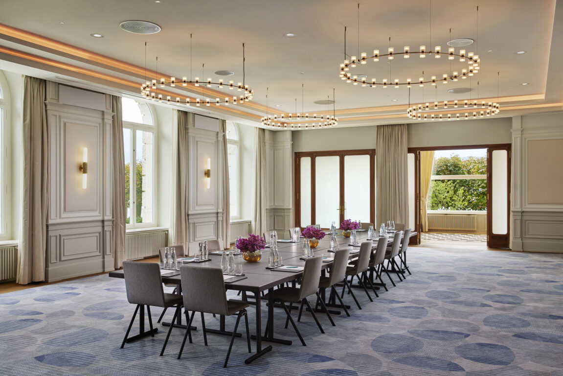 Alarwool - custom woven carpets - mandarin oriental luzern molzn ballroom boardroom