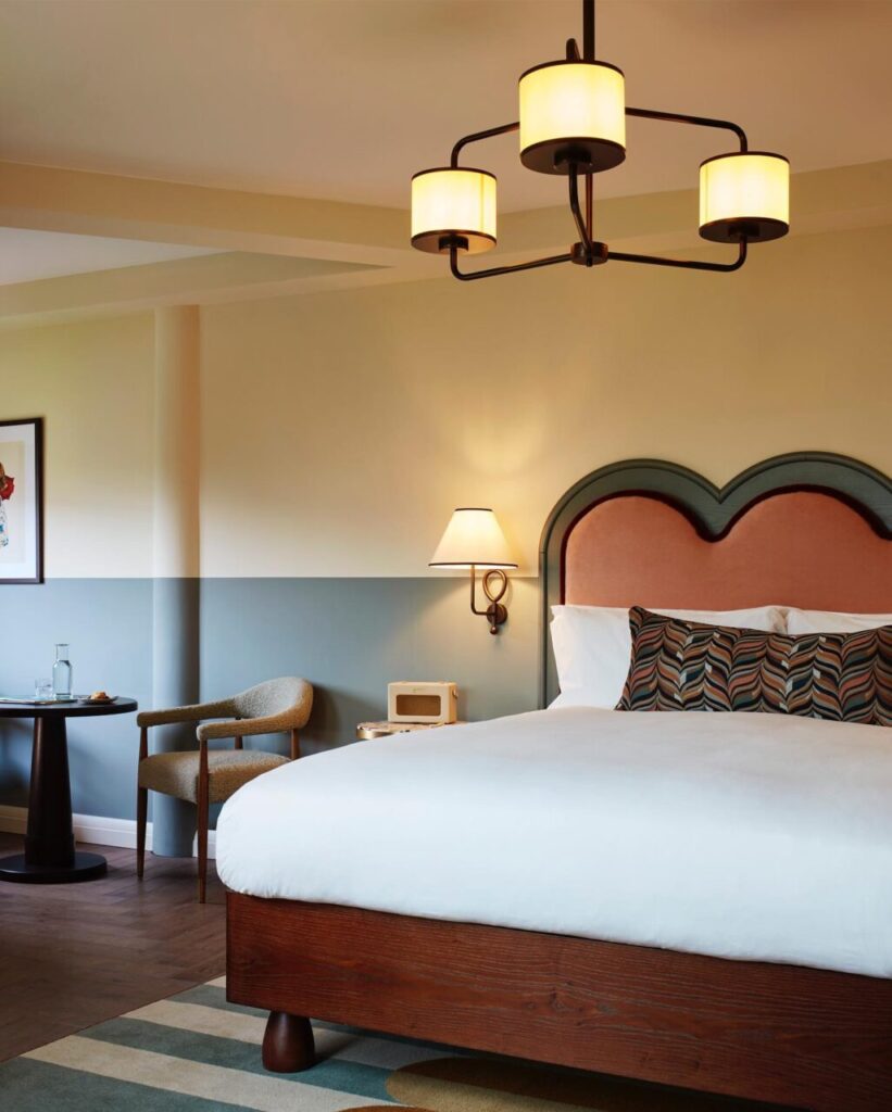 Alarwool - custom woven carpets - the hoxton charlottenburg berlin 01