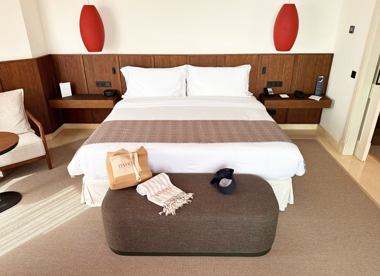 Alarwool - custom woven carpets - tivoli la caleta 02