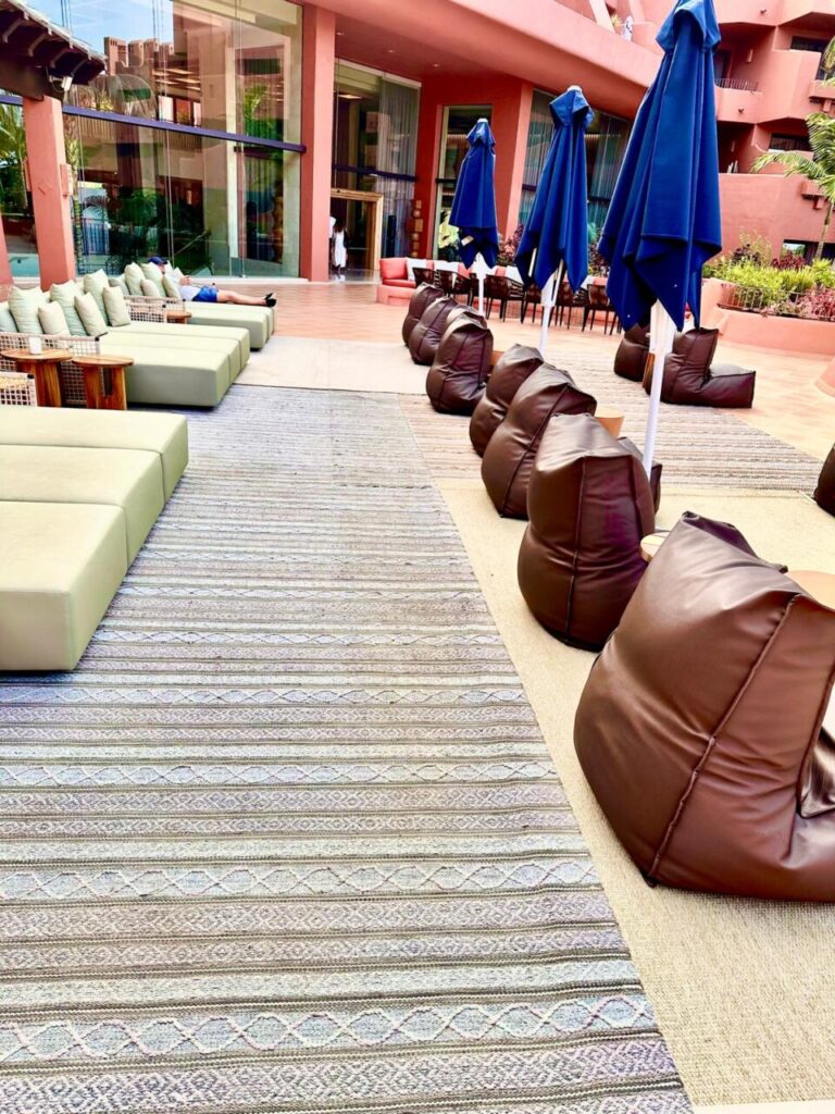 Alarwool - custom woven carpets - tivoli la caleta 22