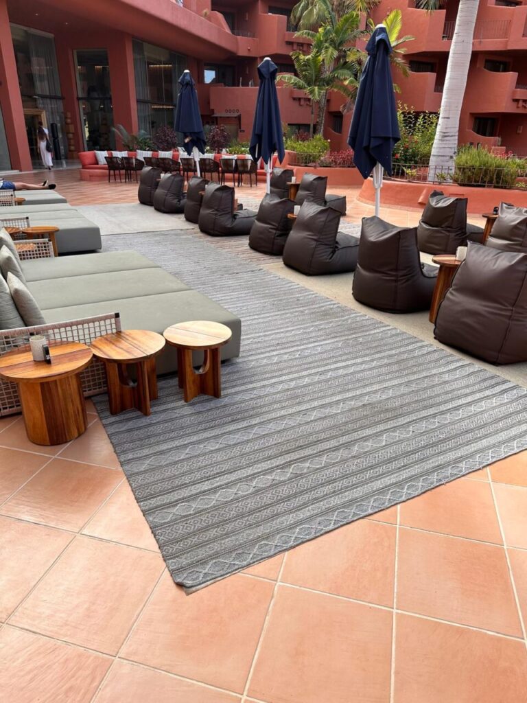 Alarwool - custom woven carpets - tivoli la caleta 23
