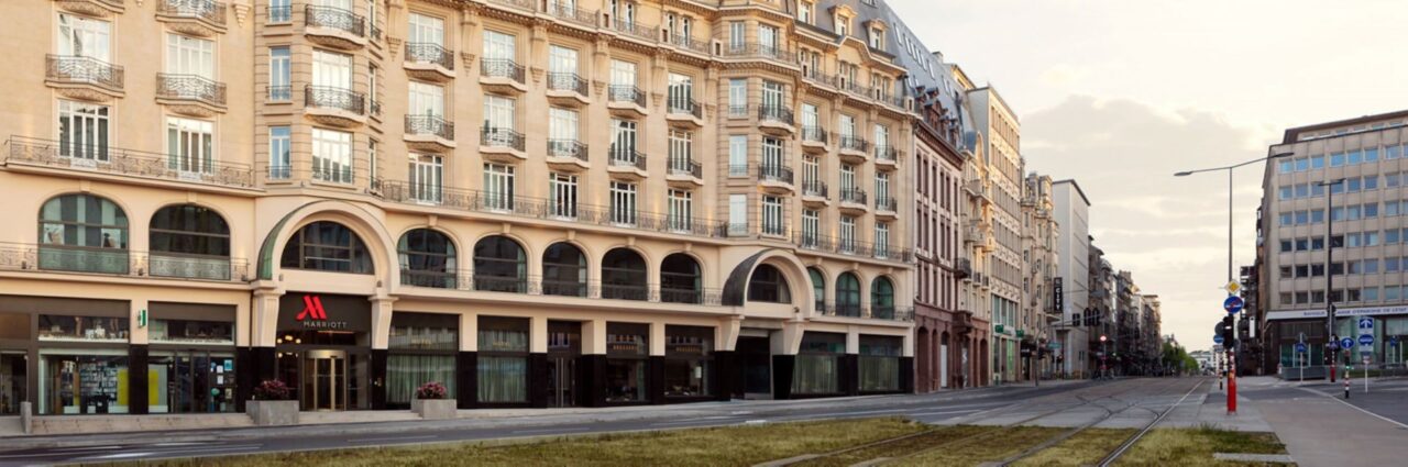 Alarwool - custom woven carpets - marriot luxembourgh exterior 31233 Pano Hor