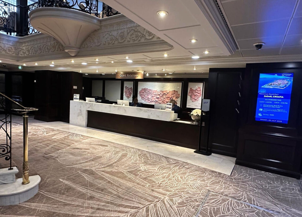 Alarwool - custom woven carpets - azamara cruiseship 03